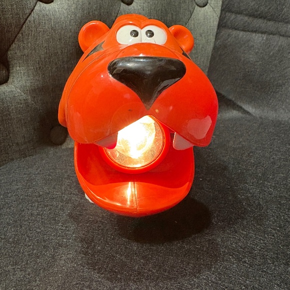 Little Tikes Tiger Glow & Speak Flashlight Animal Works - Picture 1 of 7